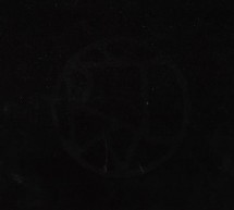Bizarra Locomotiva – Álbum Negro (2009)
