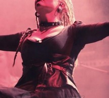 Vocalista de RAM-ZET convidada de HEAVENWOOD no seu novo álbum