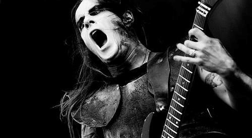 Vocalista de BEHEMOTH já foi operado Vocalista de BEHEMOTH já foi operado